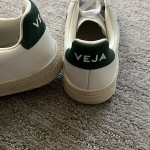 Veja Sneakers